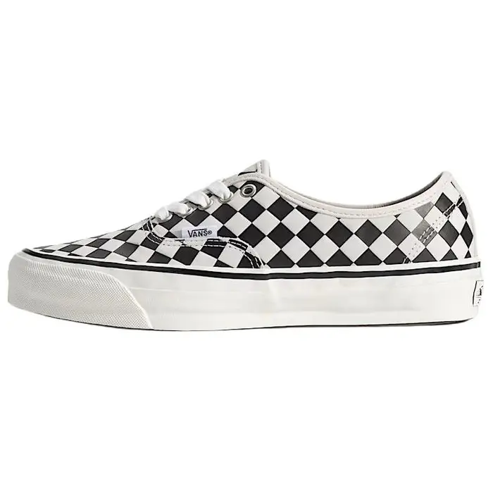 Vans Premium Authentic Comode Morbide Scarpe da Skate Basse Unisex Sneaker Nero Bianco VN000D9NBA2