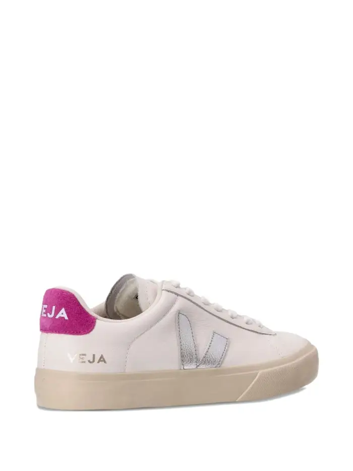 Veja Sneakers con logo a contrasto