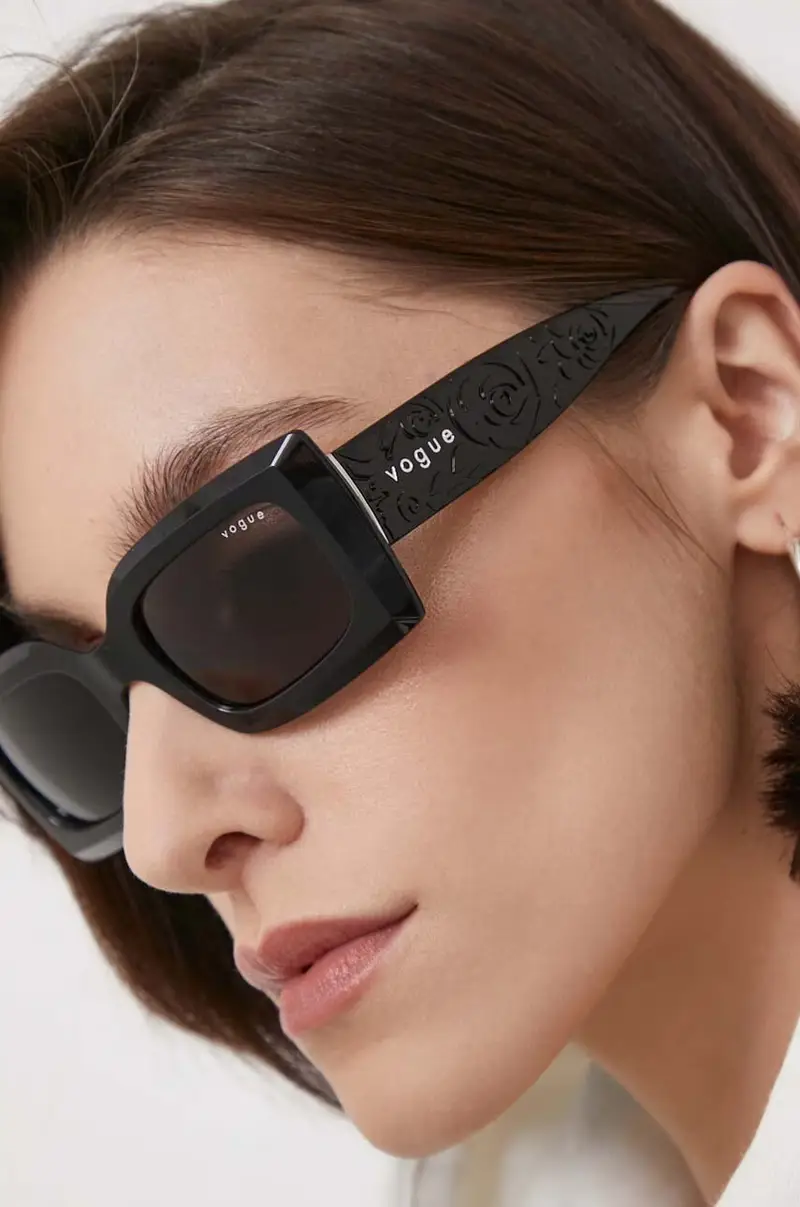 Vogue Occhiali da sole Donna Nero 3261628