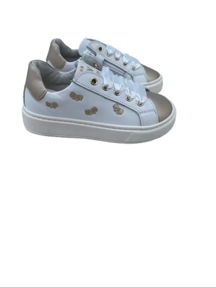 scarpe bianche bambina dettagli oro
