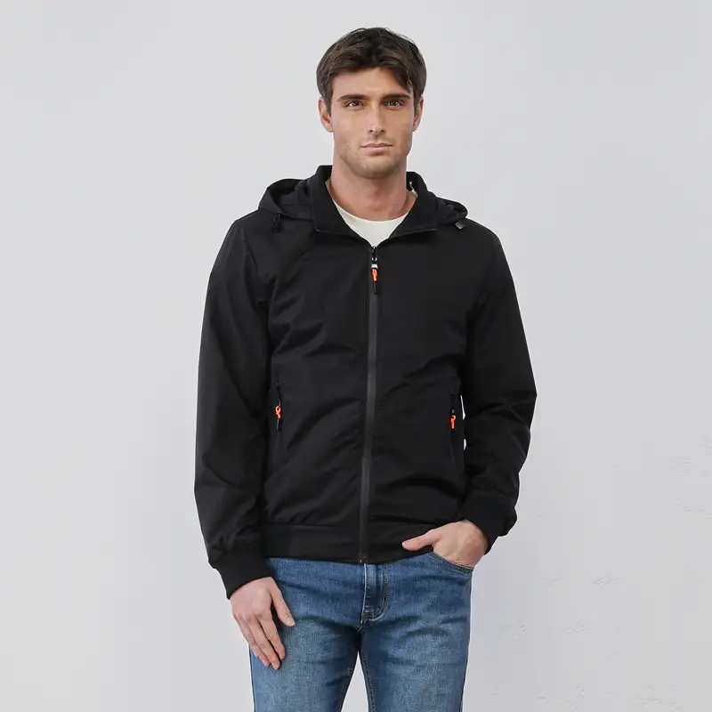 WITH SMITH Giacca nera sportiva da uomo in tessuto tecnico con tasche e cappuccio