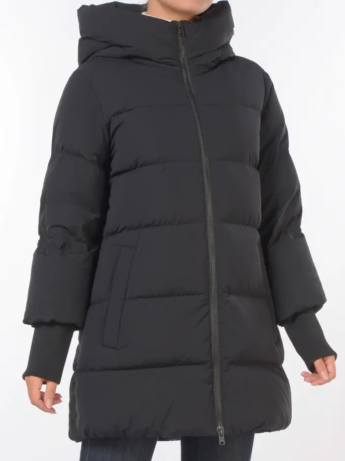 WOOLRICH giaccone da donna Cloud Madison con finitura opaca NERO