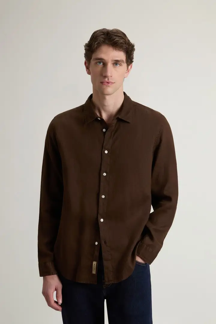 Woolrich uomo Camicia in puro lino tinta in capo Marrone Slate Black