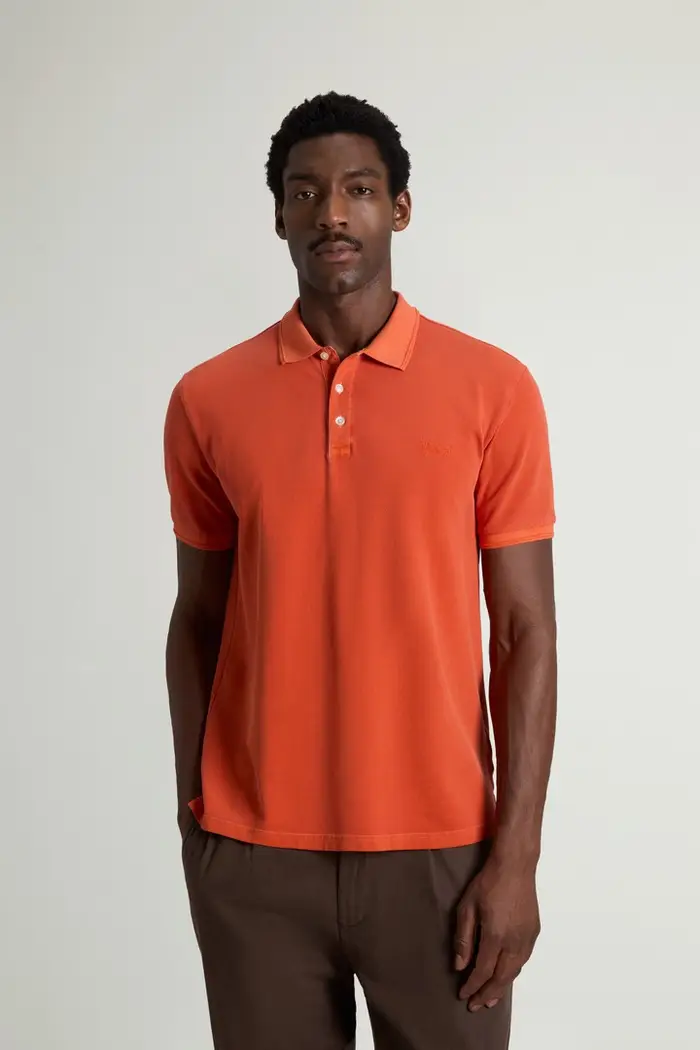 Woolrich uomo Polo Mackinack in piqué di cotone elasticizzato tinta in capo Arancione Faded Pureed Pumpkin