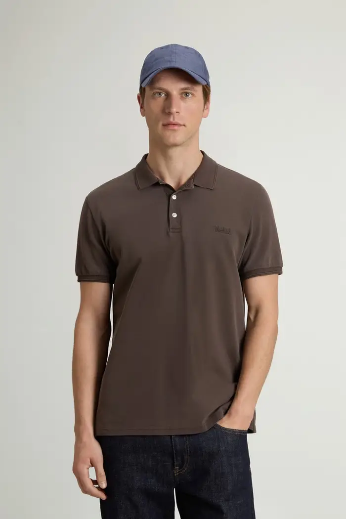 Woolrich uomo Polo Mackinack in piqué di cotone elasticizzato tinta in capo Marrone Faded Slate Black