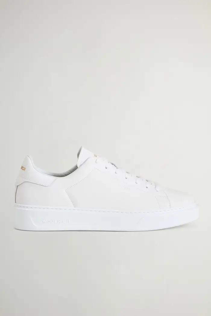 uomo Sneakers Classic Court in pelle di vitello Bianco White White