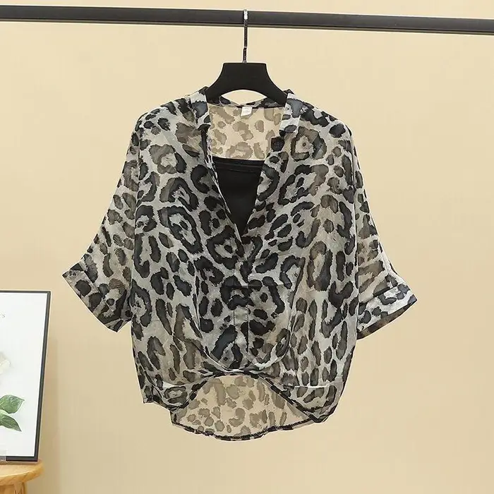 Camicia in Chiffon Top a Pipistrello Camicia Larga Set Due Pezzi Primavera/Estate Top a Pipistrello con Stampa Leopardo Coreano per Donna L grigio