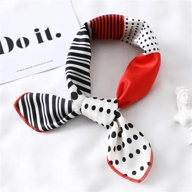 Nuova Sciarpa di Seta Quadrata Moda Donna Dot Plaid Stampa Fazzoletto da collo Sciarpe da lavoro da donna Piccolo Foulard invernale Bandana Fascia per capelli