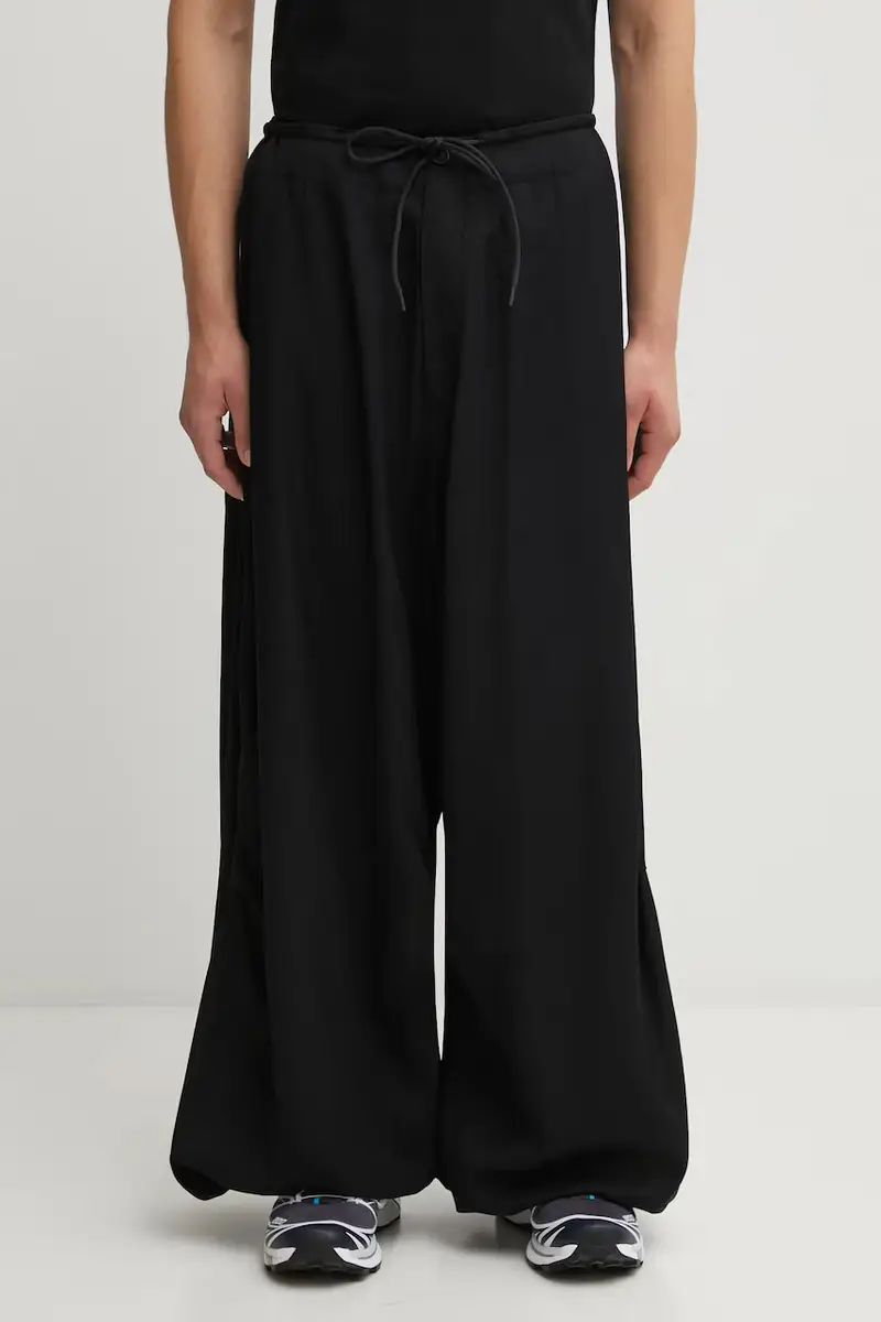 Y-3 pantaloni Rayon Twill Wide uomo colore nero JX4754