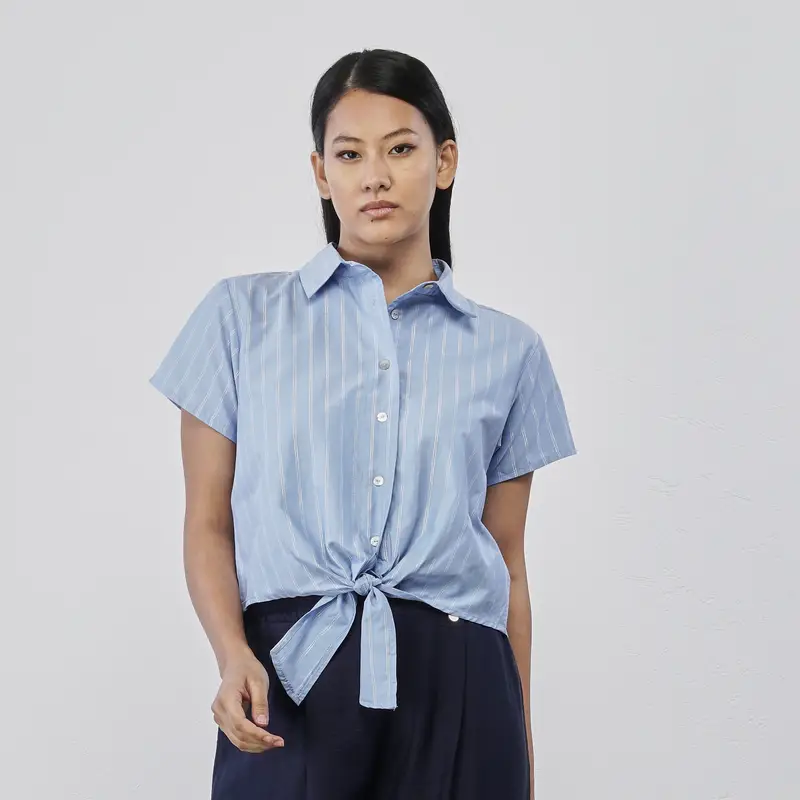 YES ZEE Camicia azzurra da donna fantasia a righe con nodo